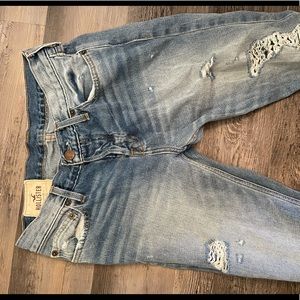 Hollister jeans 30x32 comfy distressed button fly